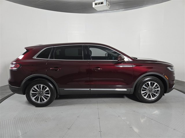 Certified 2022 Lincoln Nautilus AWD w/ Premium Package image 3