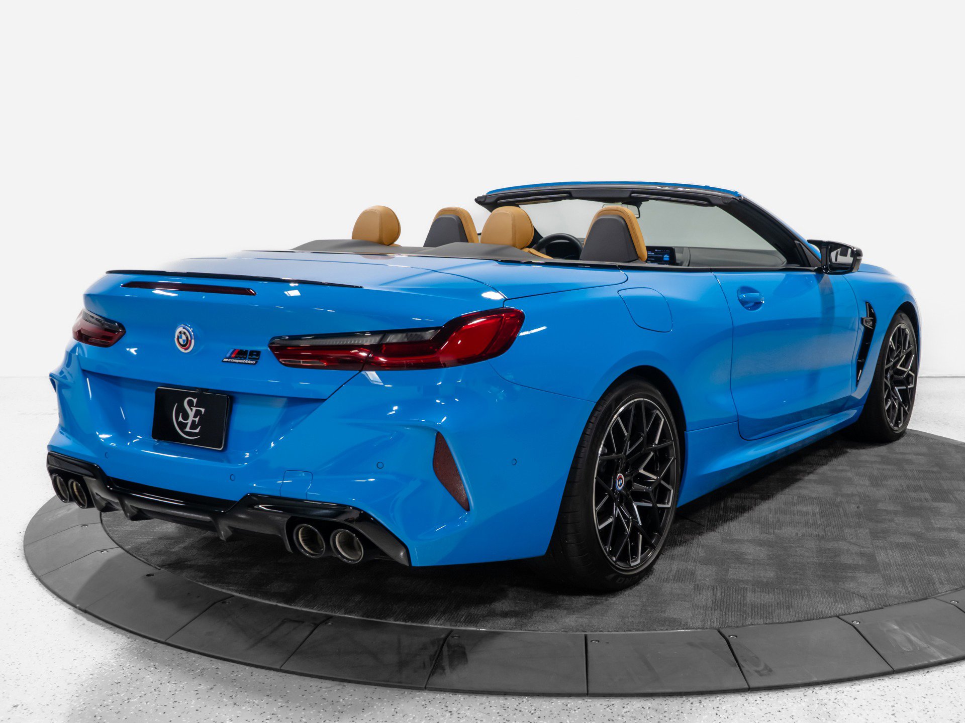 Used 2023 BMW M8 Competition AWD/4WD image 14