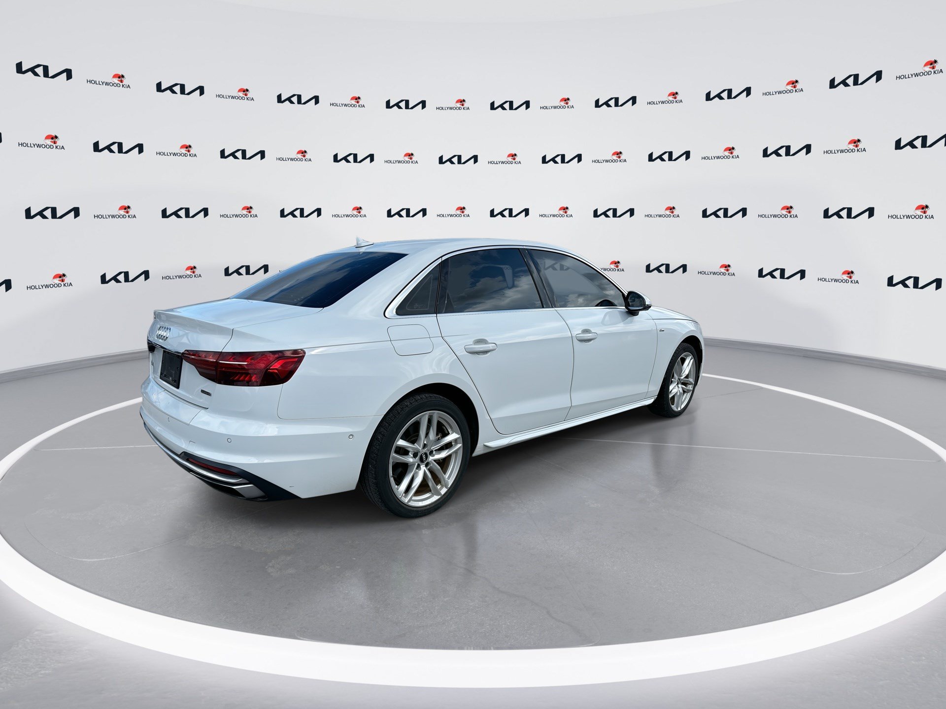 Used 2020 Audi A4 2.0T Prestige w/ Prestige Package AWD/4WD image 8