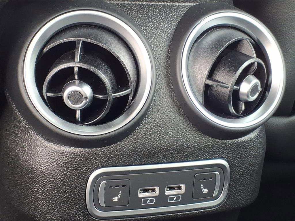 New 2025 Alfa Romeo Giulia w/ Driving Assist Package image 12