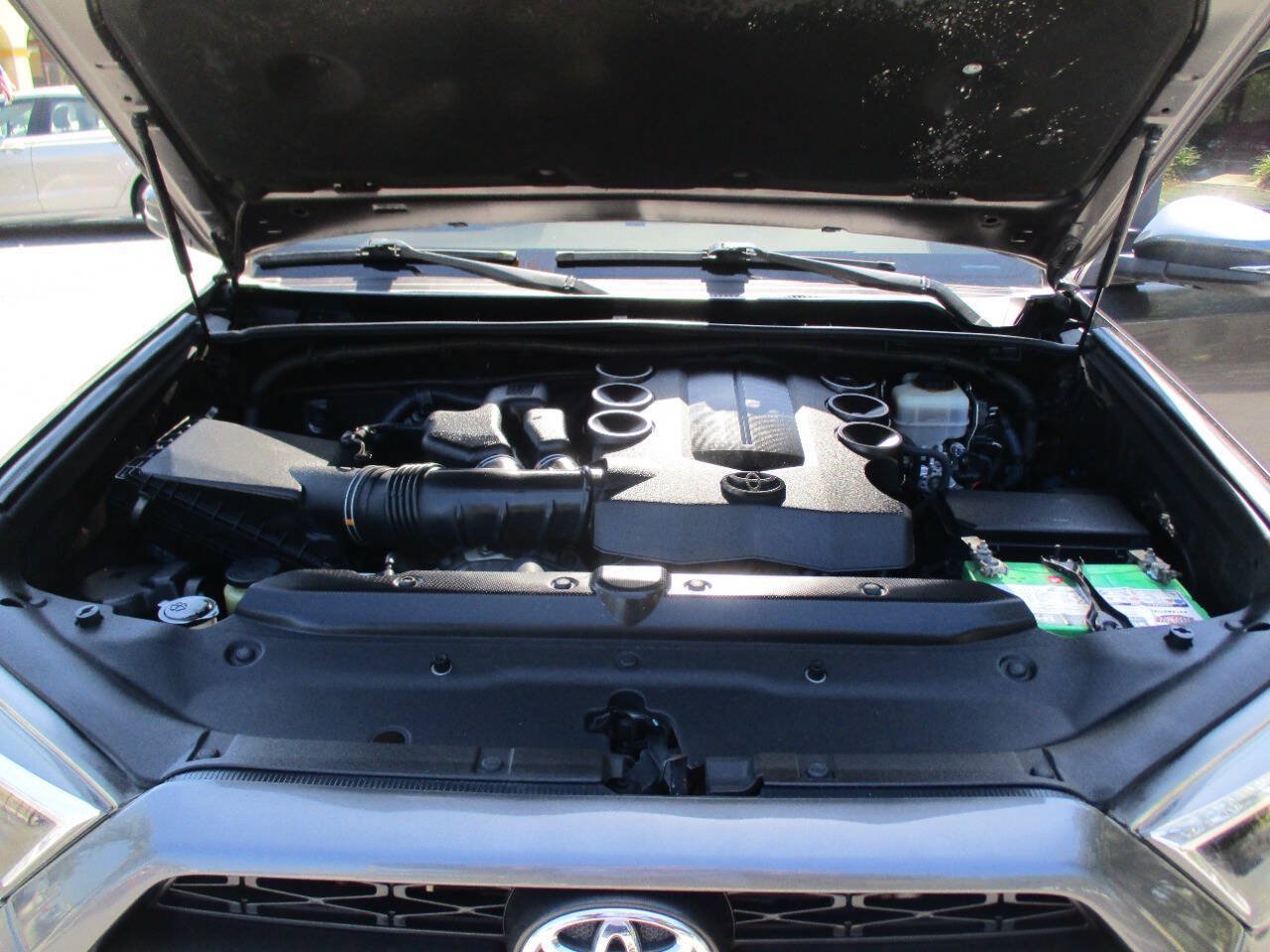 Used 2015 Toyota 4Runner SR5 Premium RWD image 38