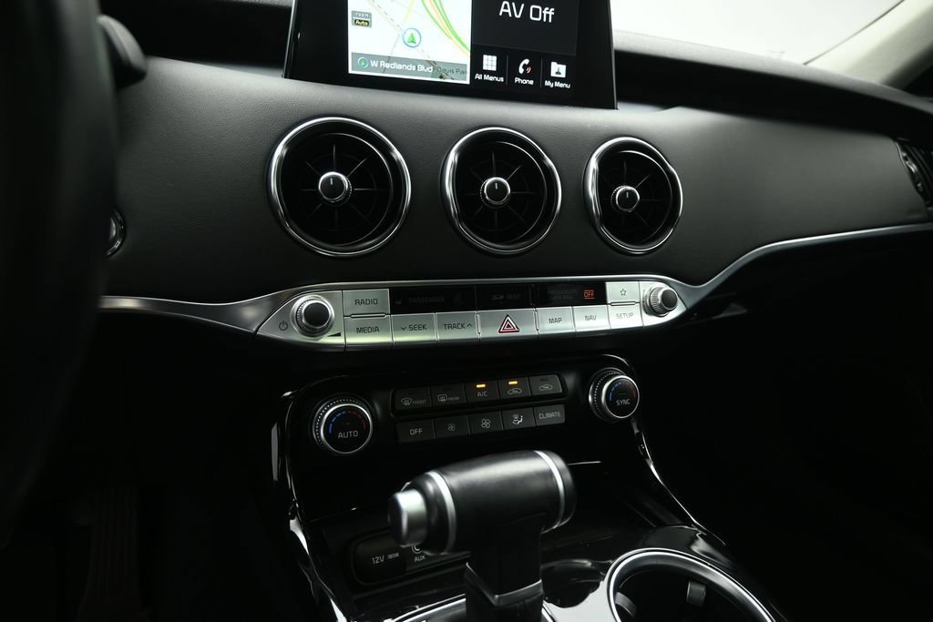 Used 2019 Kia Stinger Premium RWD image 14