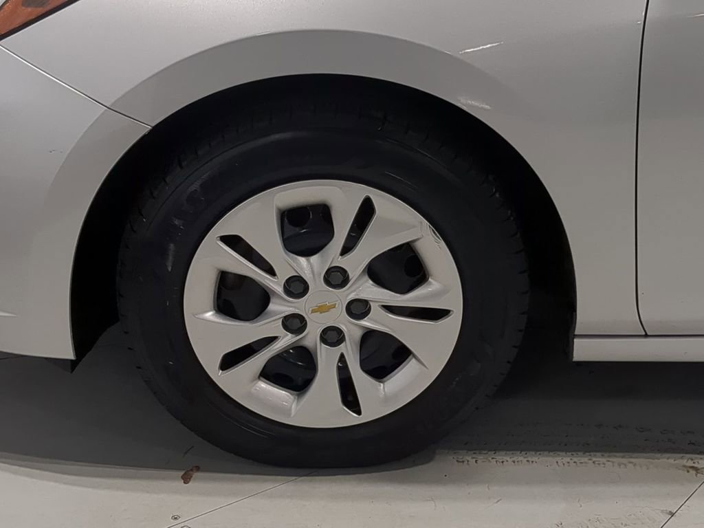 Used 2019 Chevrolet Cruze LS w/ LS Fleet Convenience Package FWD image 17