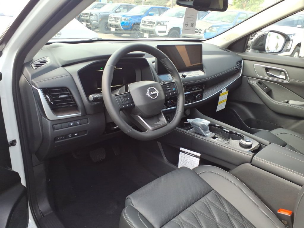 New 2026 Nissan Rogue Platinum AWD/4WD image 10
