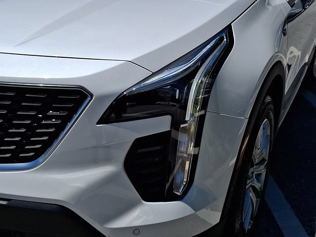 Used 2022 Cadillac XT4 Premium Luxury w/ Enhanced Visibility Package AWD/4WD image 9