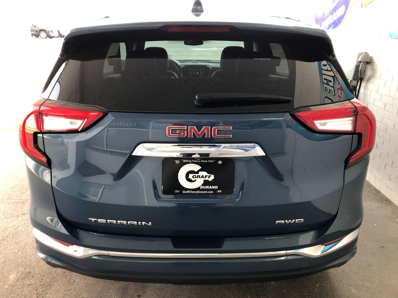 Used 2024 GMC Terrain Denali w/ Denali Premium Package image 7