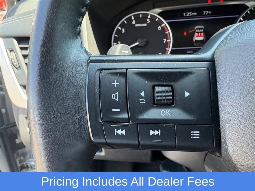 Used 2025 Nissan Rogue SV AWD/4WD image 13