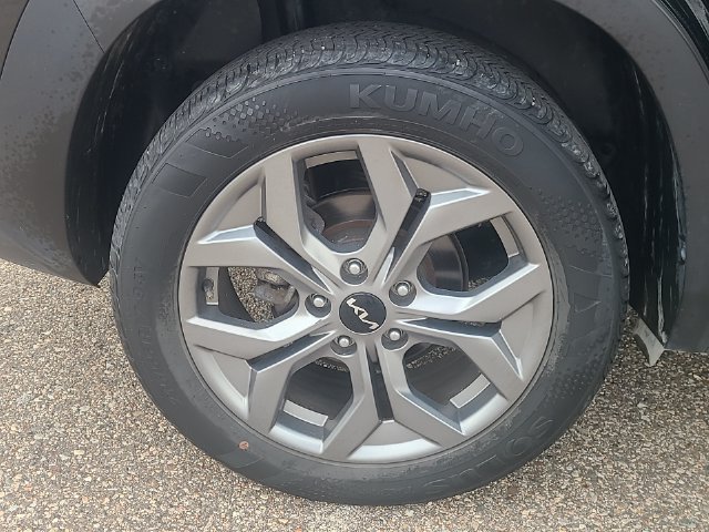 Used 2024 Kia Seltos S FWD image 33