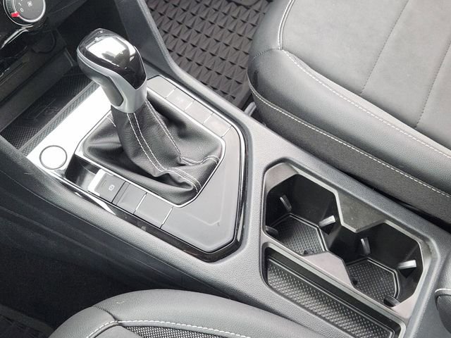 Used 2023 Volkswagen Taos SE FWD image 20