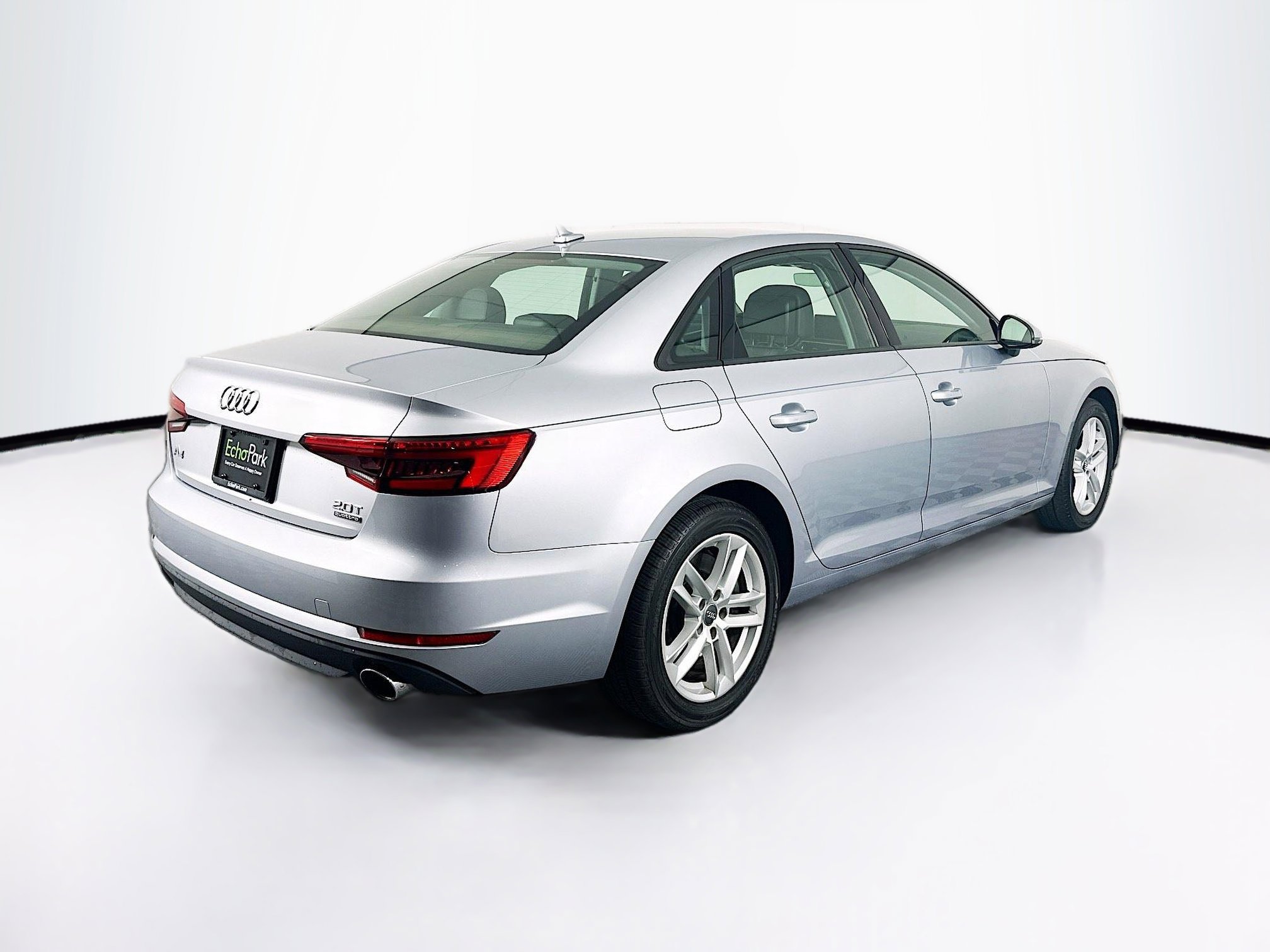 Used 2017 Audi A4 2.0T Premium image 9