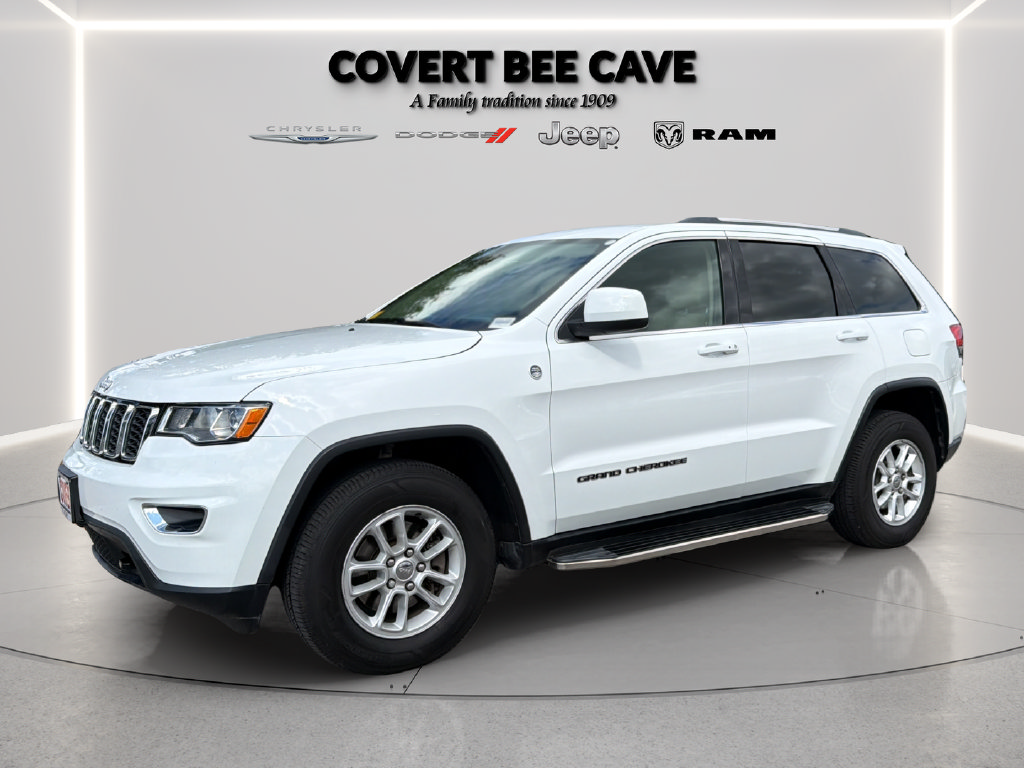 Used 2018 Jeep Grand Cherokee Laredo AWD/4WD image 5
