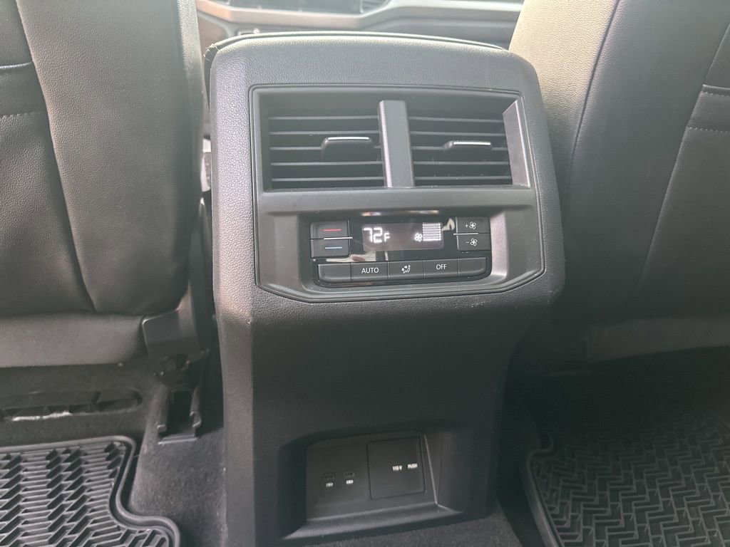 Used 2022 Volkswagen Atlas SE image 37