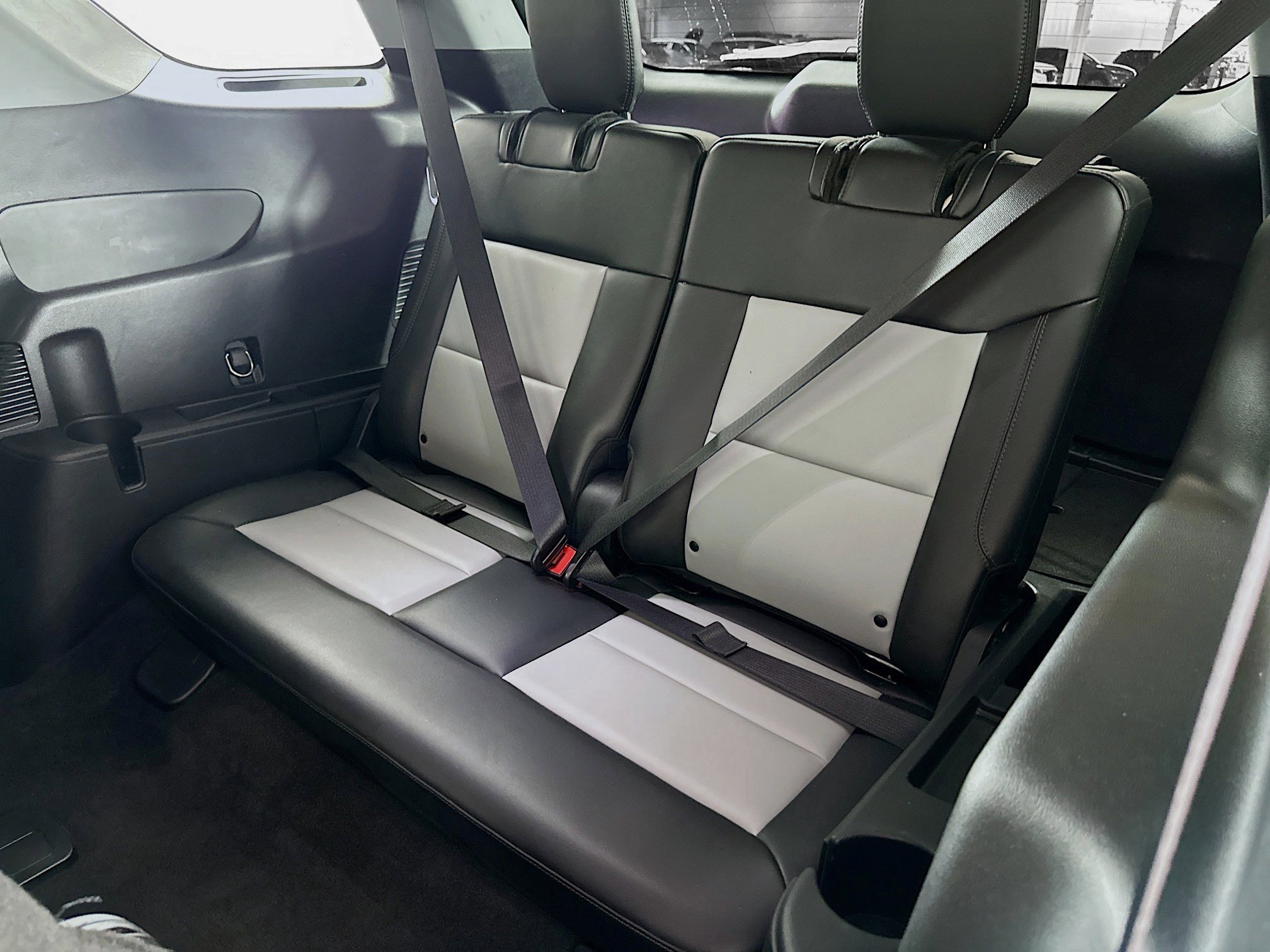 Used 2022 Ford Explorer XLT w/ Equipment Group 202A image 35