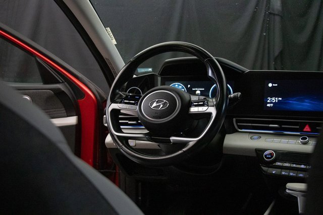 Used 2021 Hyundai Elantra Limited w/ Cargo Package image 14