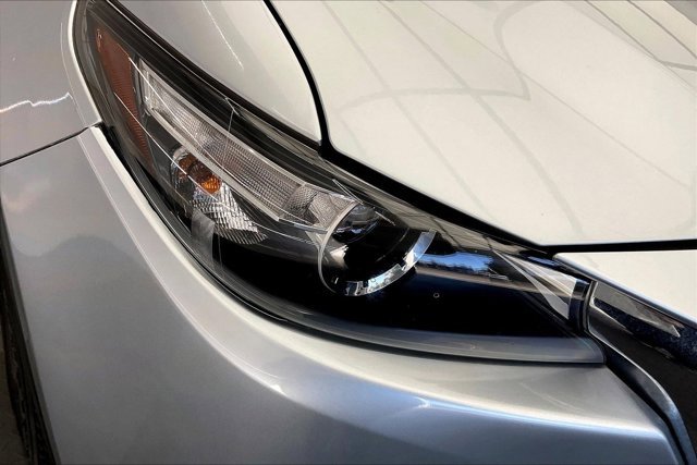 Used 2022 MAZDA CX-9 Touring image 28