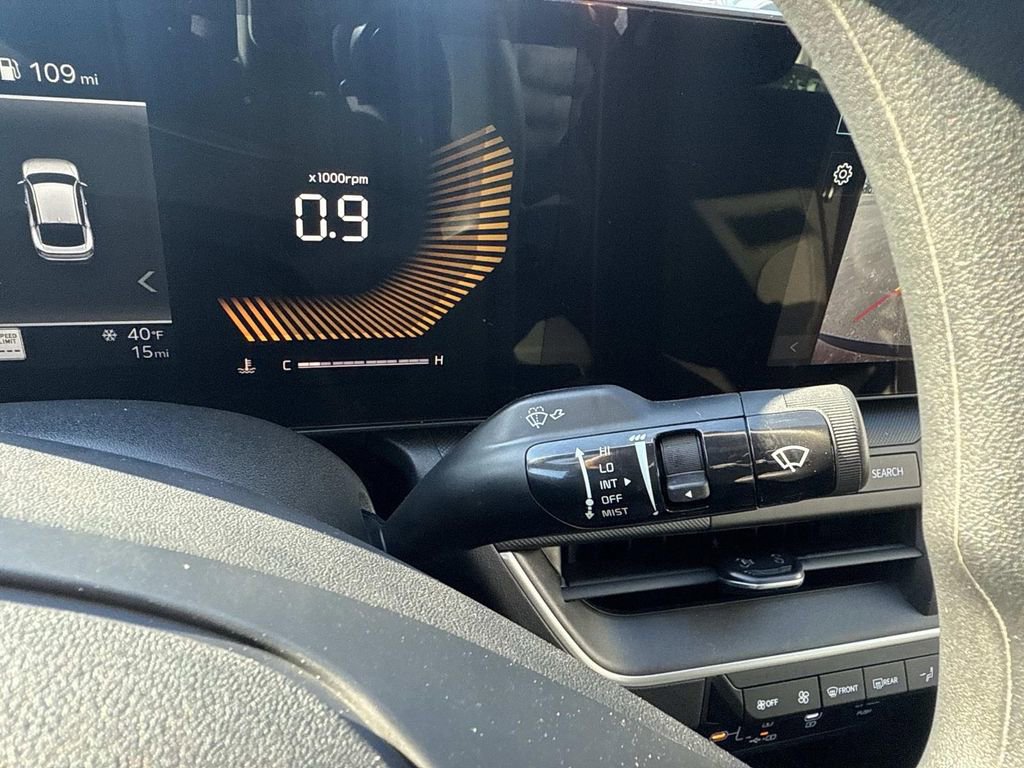 New 2025 Kia K4 LXS image 14