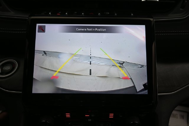 Used 2023 Jeep Grand Cherokee L Limited AWD/4WD image 24