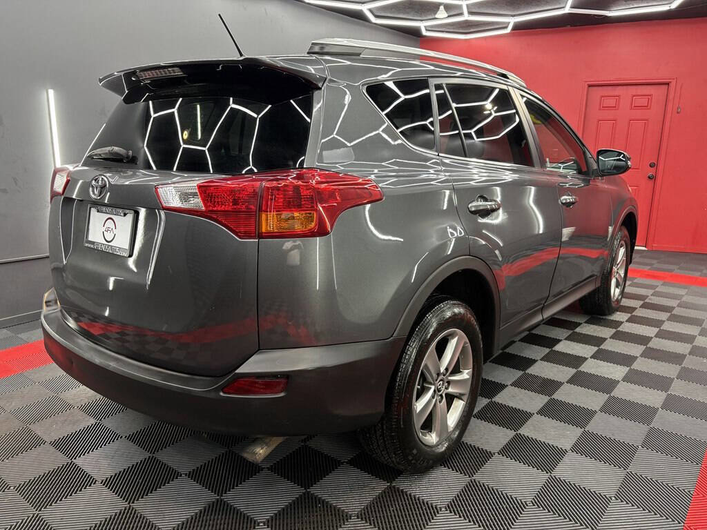 Used 2015 Toyota RAV4 XLE AWD/4WD image 4
