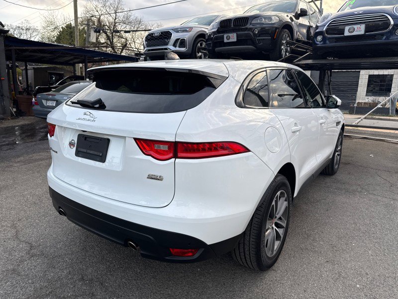 Used 2020 Jaguar F-PACE Premium image 5