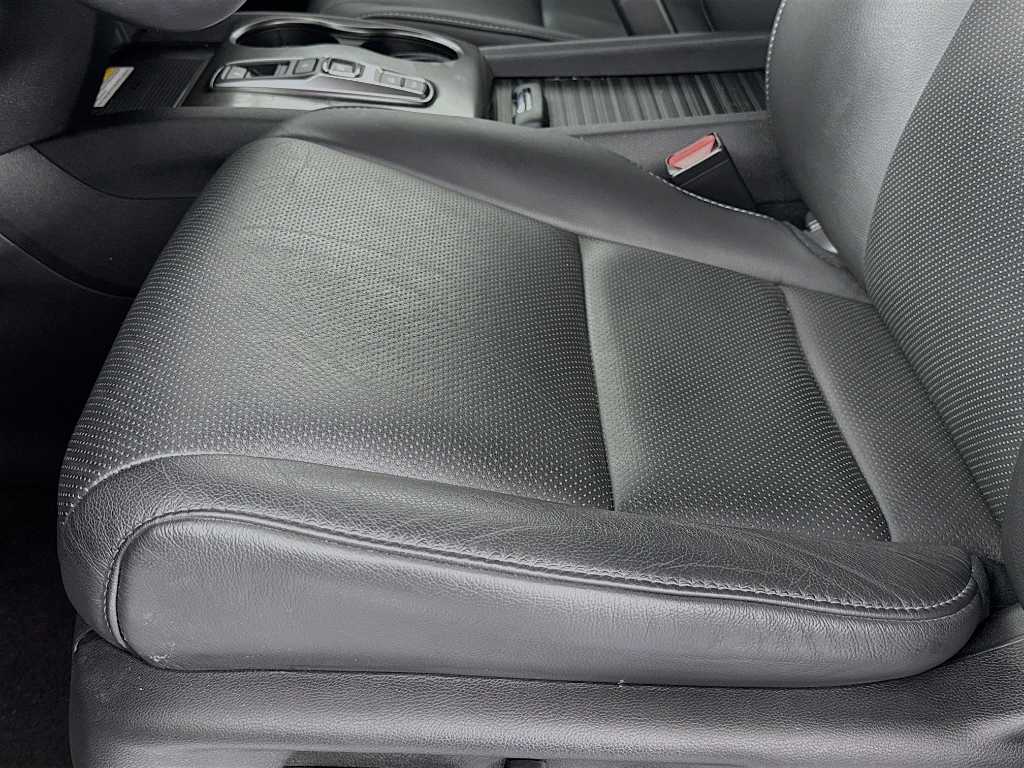 Certified 2023 Honda Passport EX-L image 18