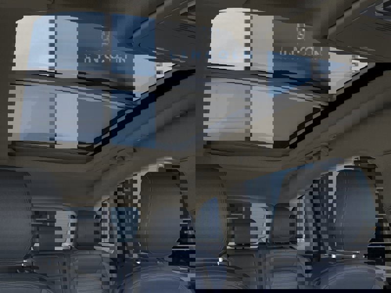 Used 2025 Lincoln Nautilus Reserve image 22