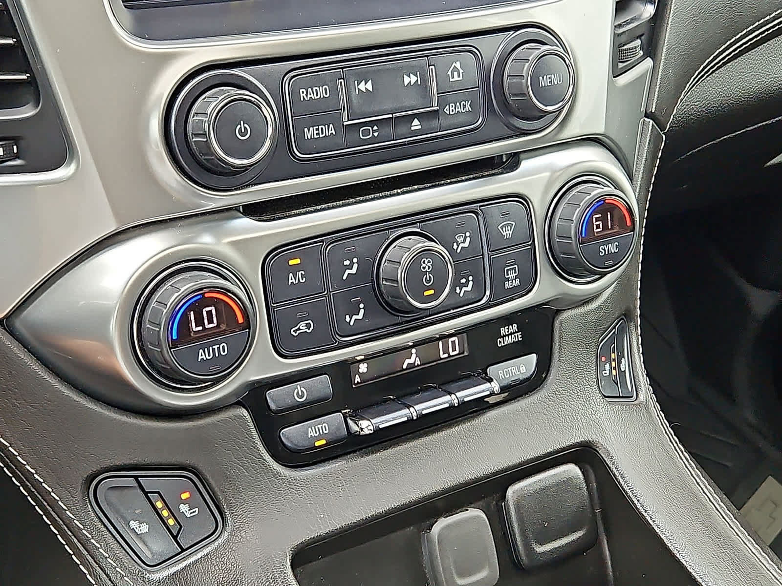 Used 2019 Chevrolet Tahoe LT AWD/4WD image 24