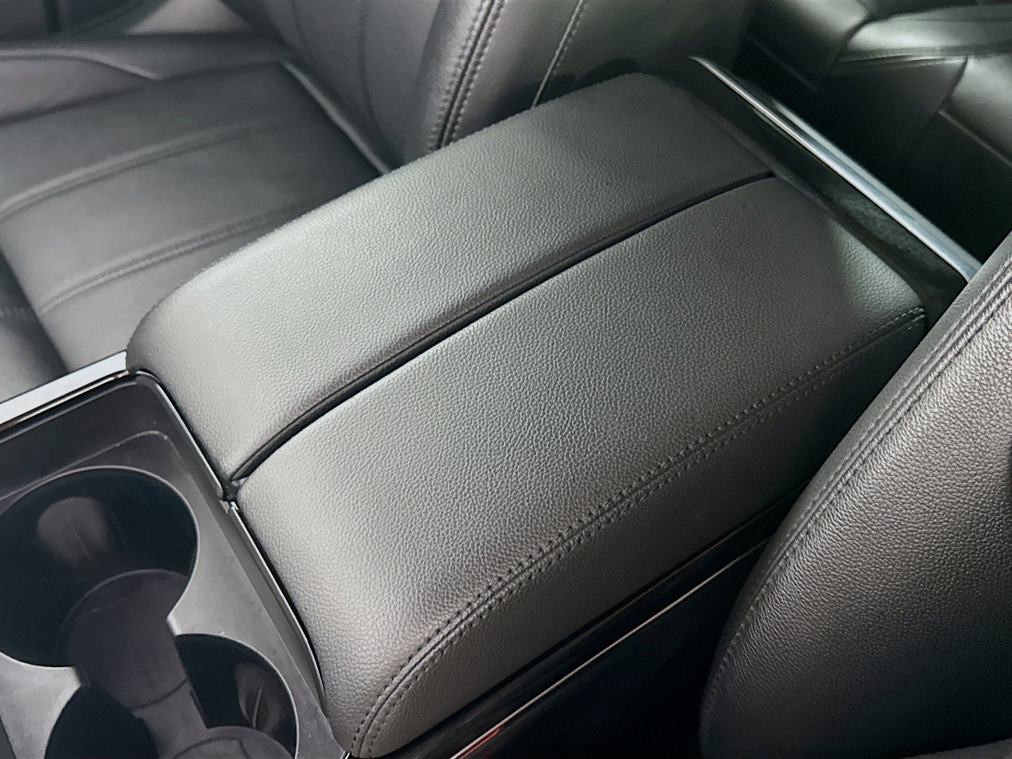 Used 2022 Land Rover Range Rover Evoque SE image 18