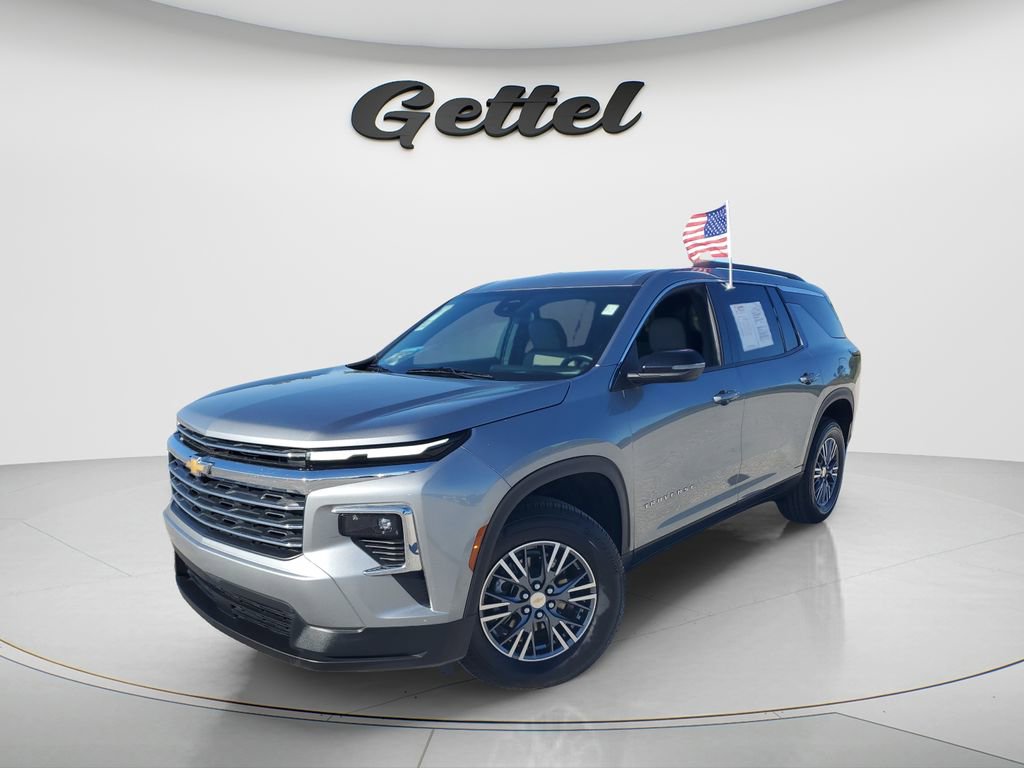 Certified 2025 Chevrolet Traverse LT FWD image 9