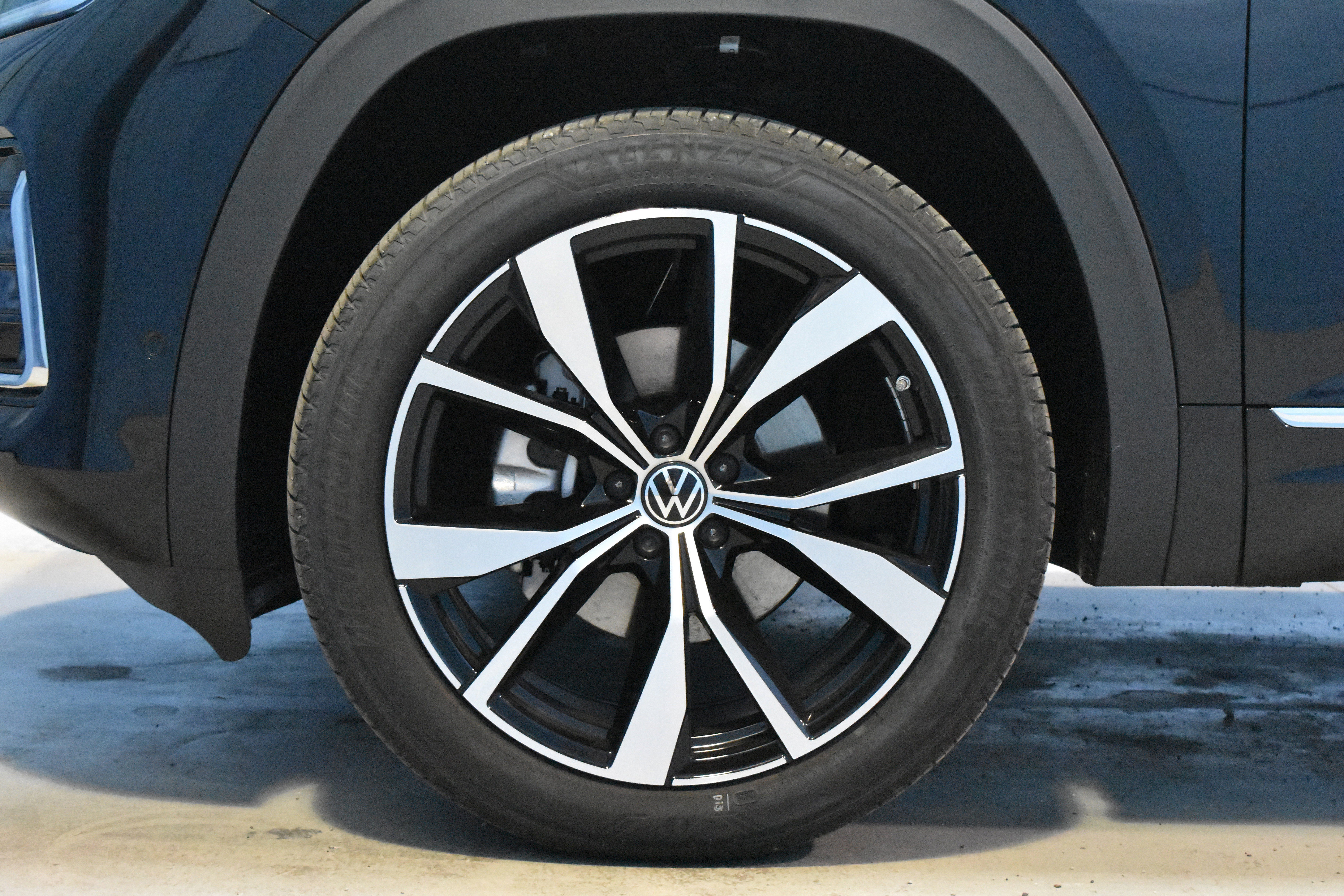 New 2026 Volkswagen Atlas SEL Premium R-Line AWD/4WD image 20