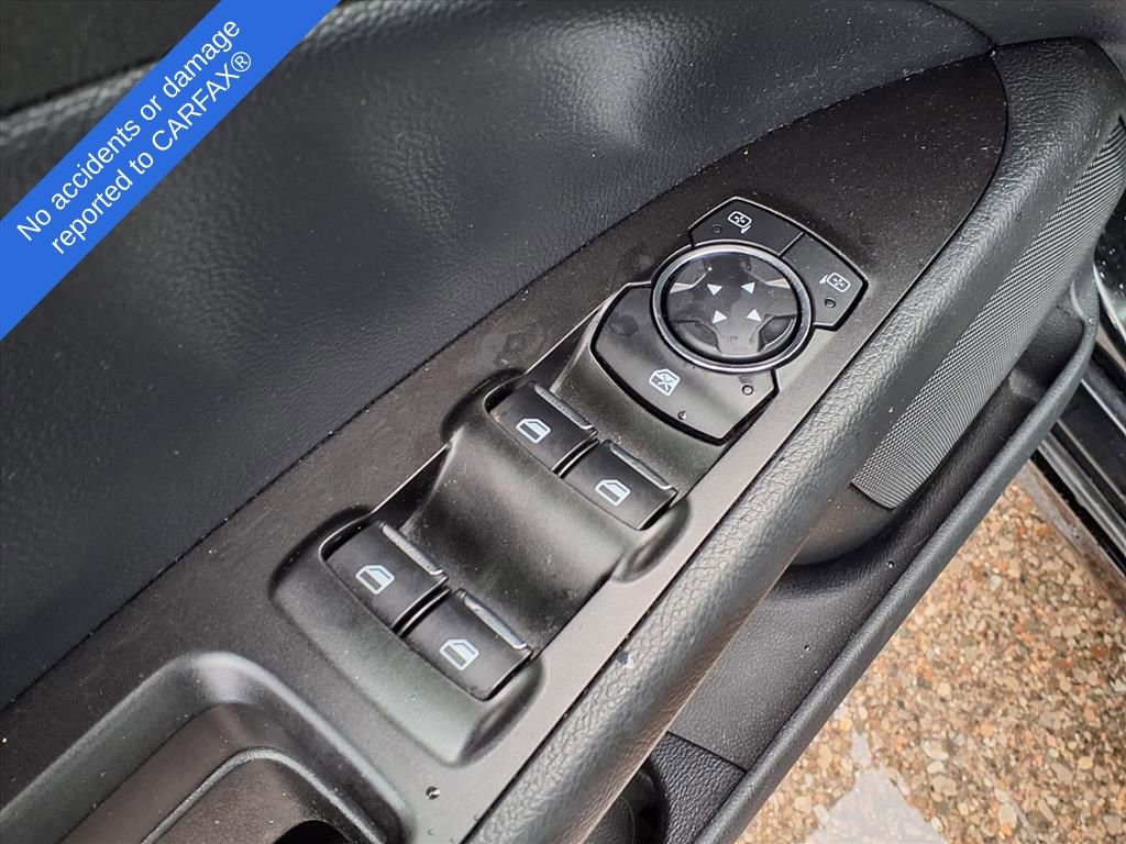 Used 2017 Ford Fusion SE w/ Fusion SE Technology Package image 15