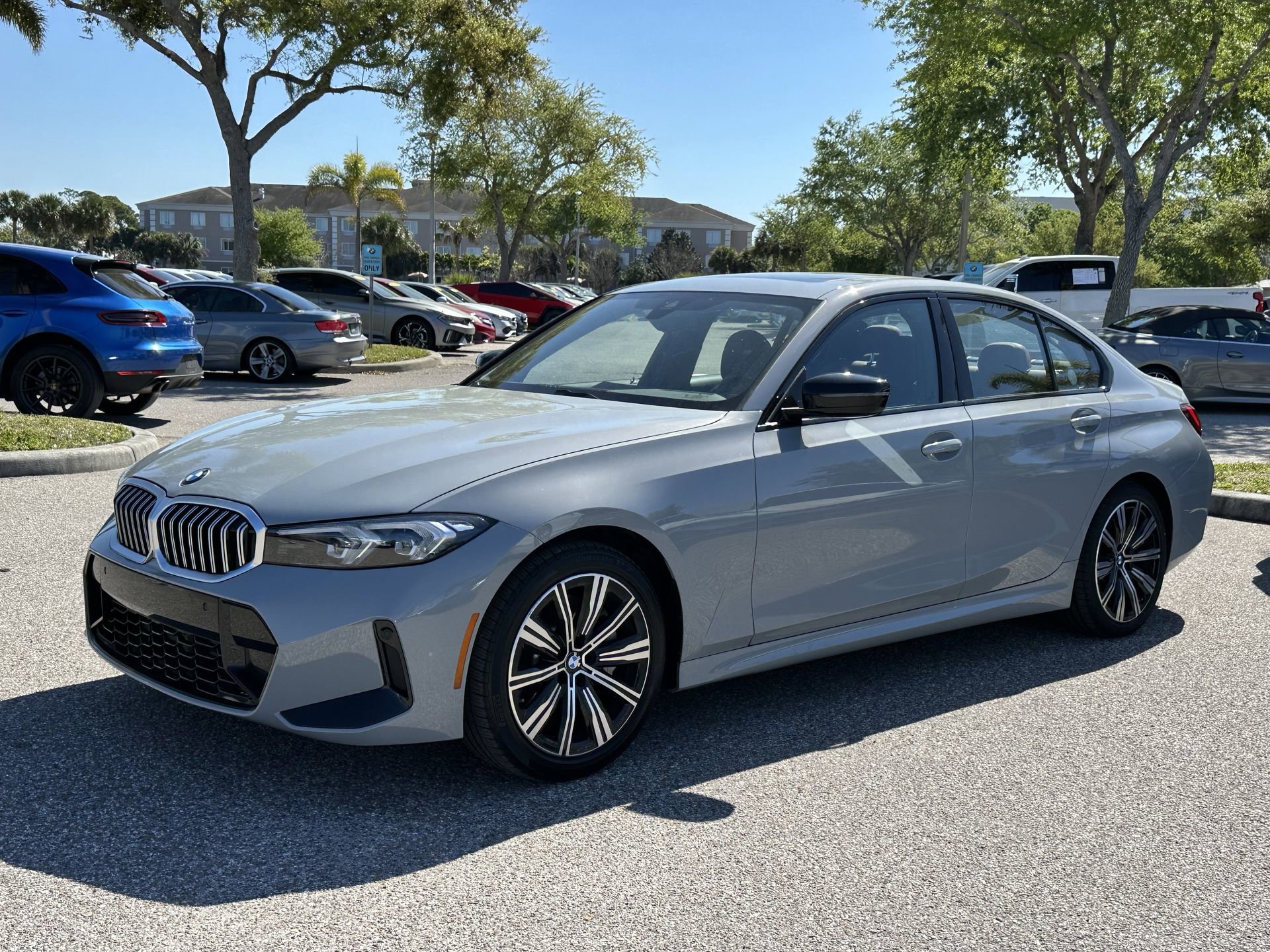Certified 2025 BMW 330i xDrive Sedan image 8