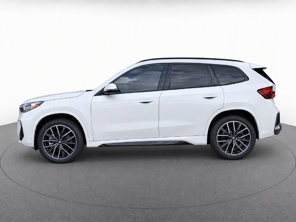Used 2023 BMW X1 xDrive28i w/ M Sport Package AWD/4WD image 8