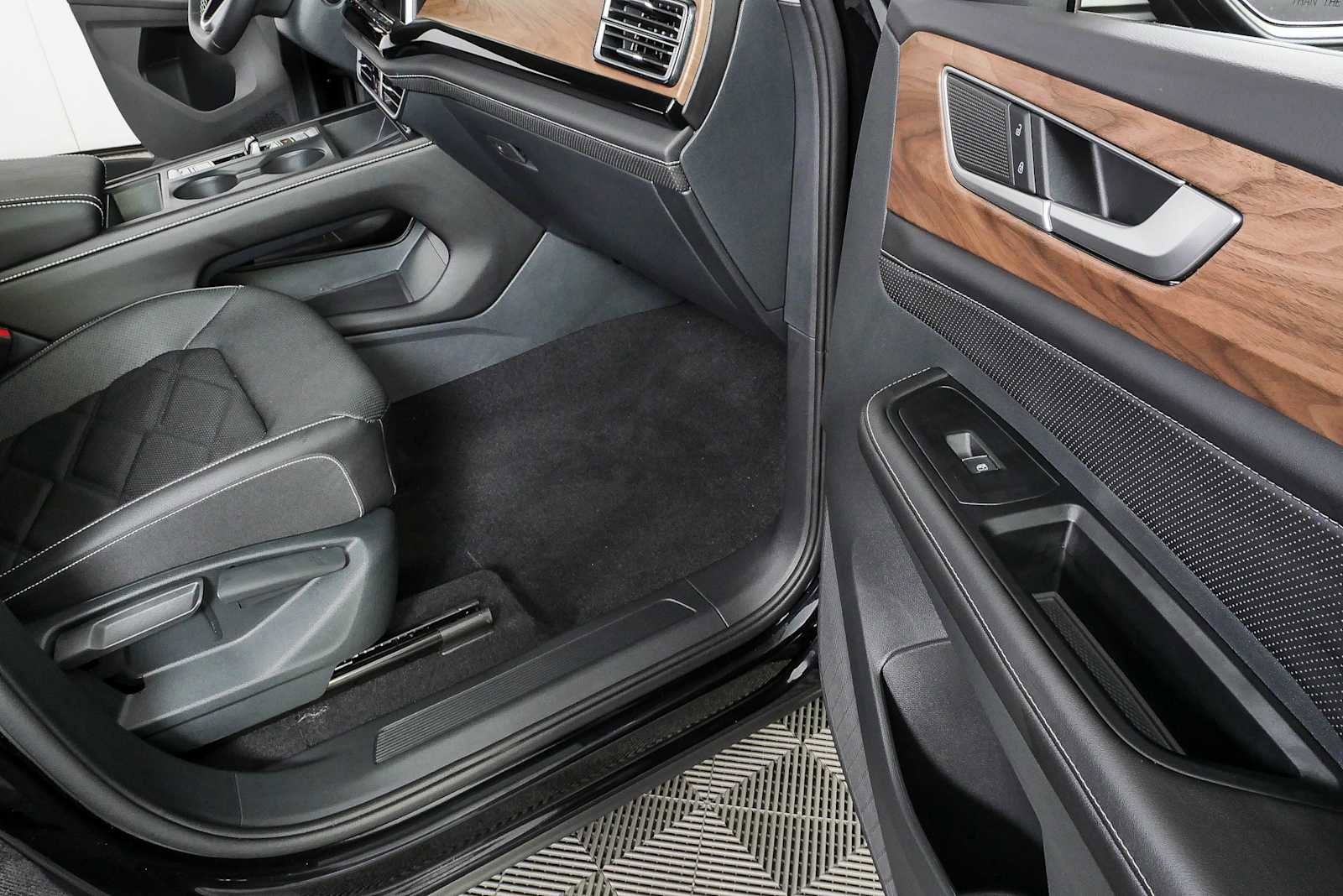 New 2026 Volkswagen Atlas SE AWD/4WD image 22