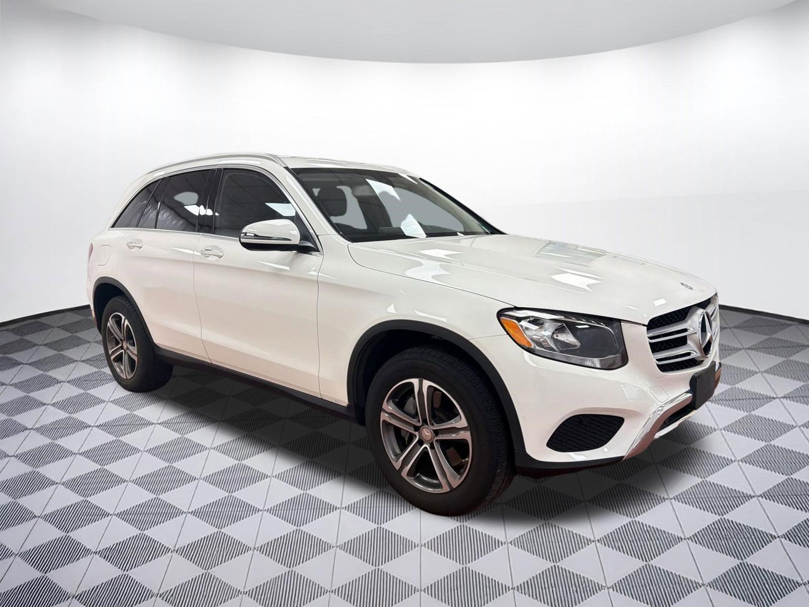 Used 2016 Mercedes-Benz GLC 300 4MATIC image 6