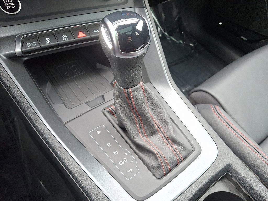 Certified 2025 Audi Q3 2.0T Premium Plus w/ Premium Plus Package image 16