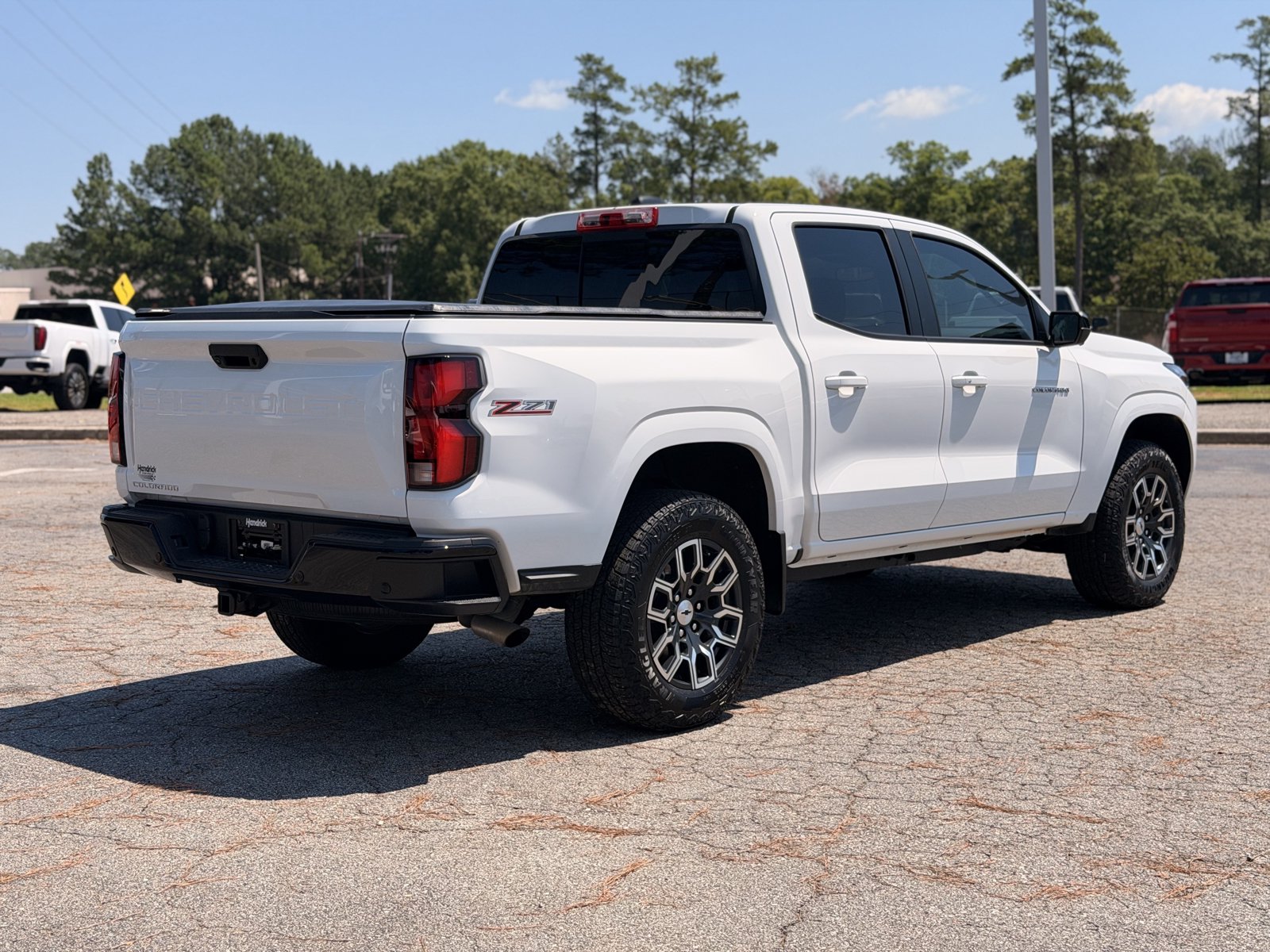 Used 2026 Chevrolet Colorado Z71 w/ Technology Package AWD/4WD image 12