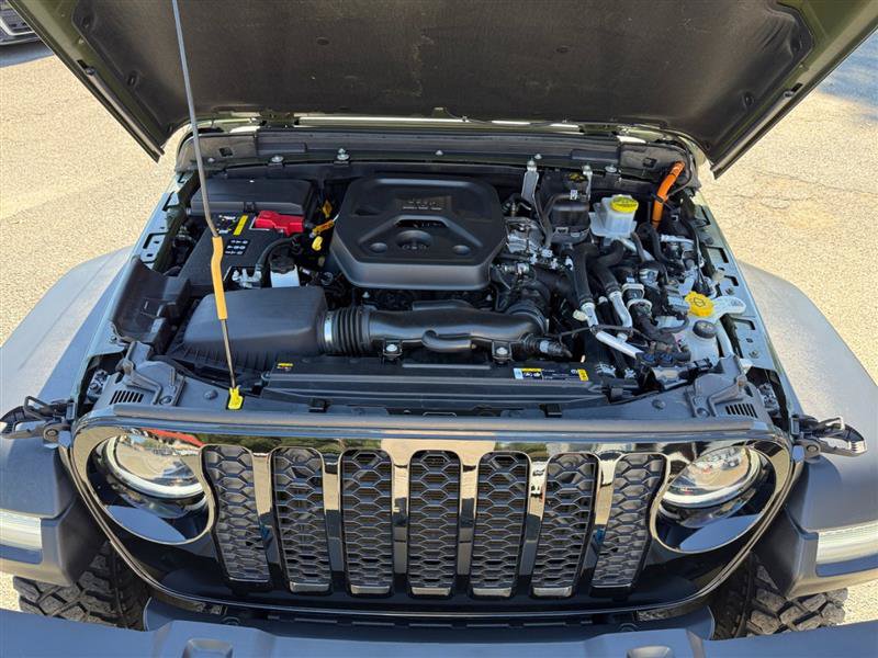 Used 2023 Jeep Wrangler Unlimited w/ Cold Weather Group AWD/4WD image 20