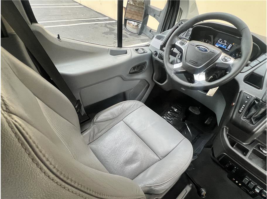 Used 2015 Ford Transit 150 XLT RWD image 9