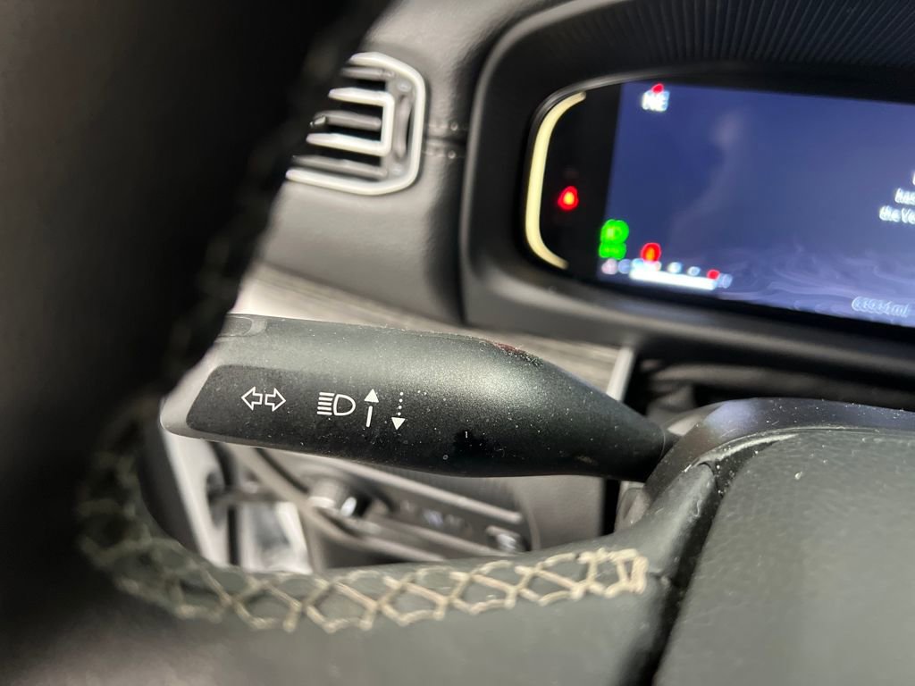 Used 2024 Jeep Wagoneer L Series II w/ Flexible Seating Group image 55