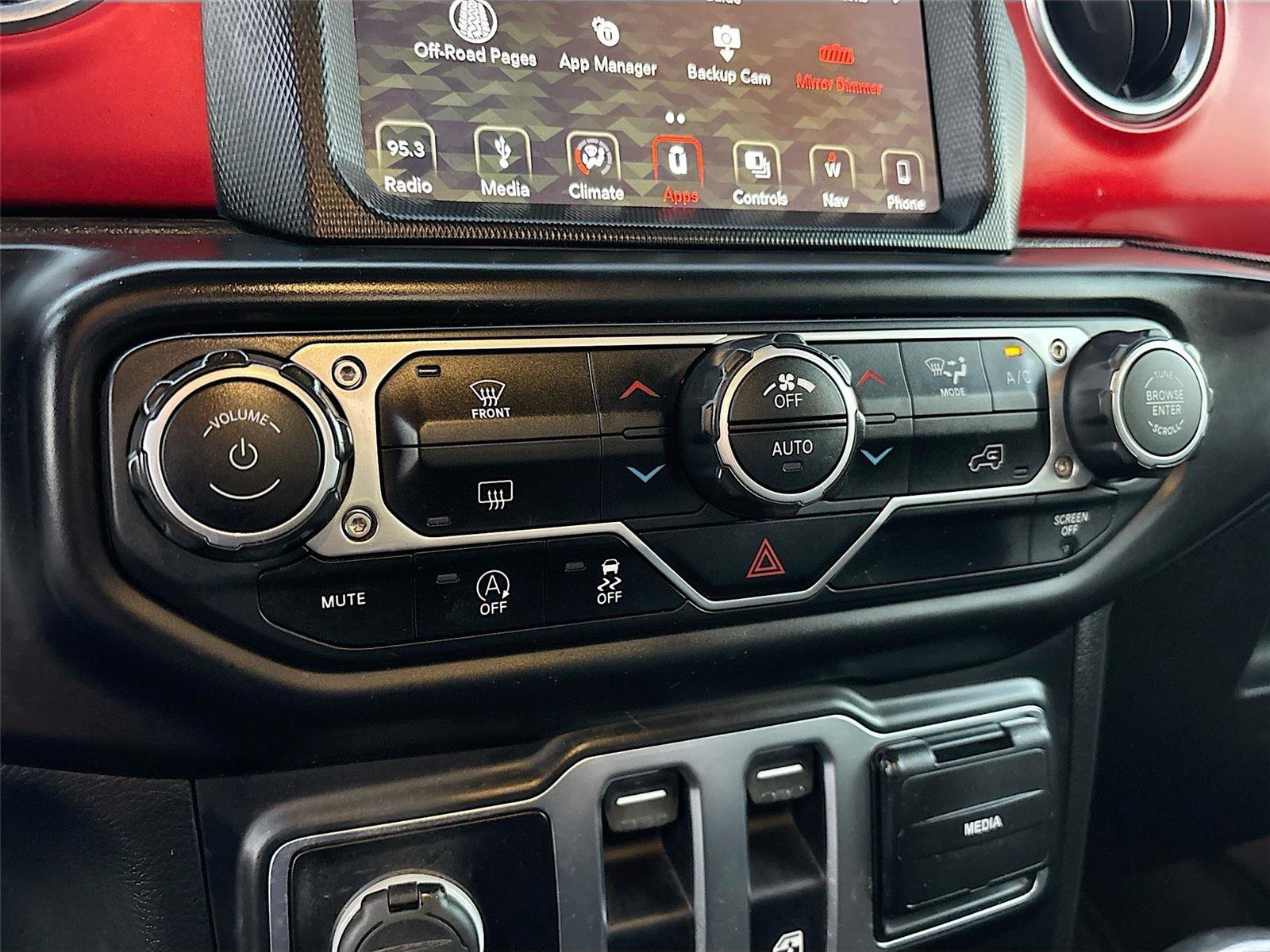 Used 2019 Jeep Wrangler Rubicon image 16