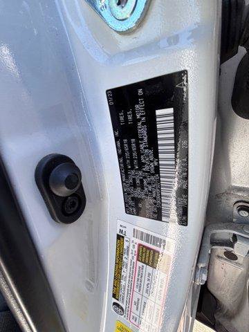 Used 2023 Toyota Highlander XLE FWD image 11