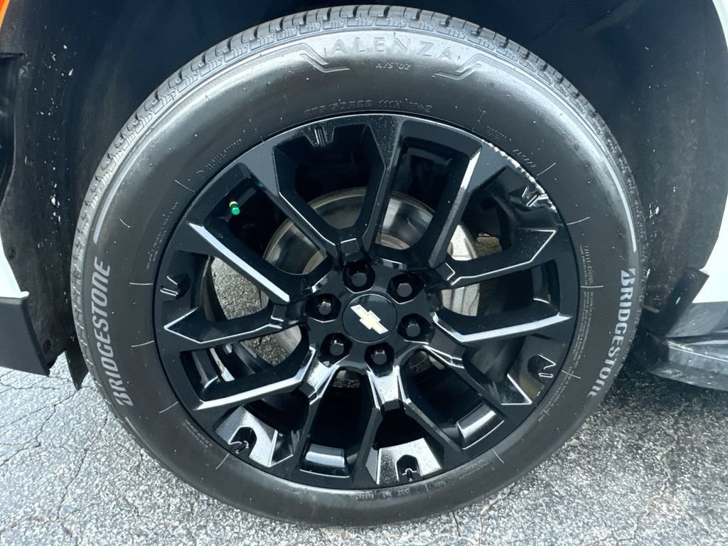 Used 2022 Chevrolet Tahoe RST w/ Sport Performance Package AWD/4WD image 12