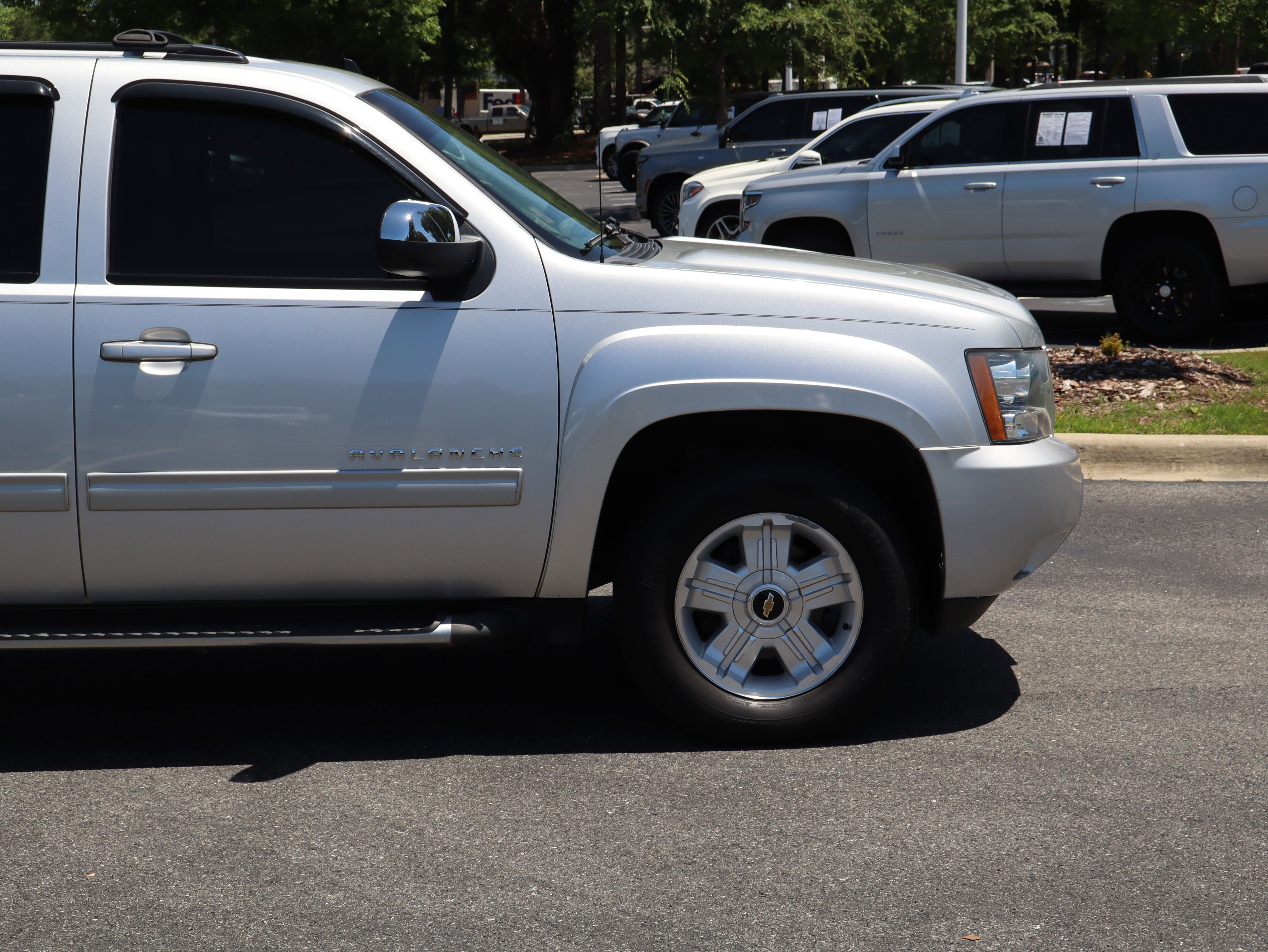 Used 2013 Chevrolet Avalanche LT AWD/4WD image 11