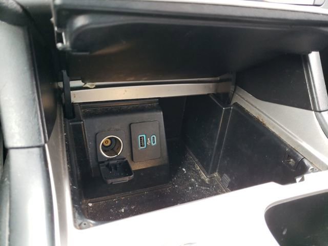 Used 2020 Ford Explorer XLT image 26