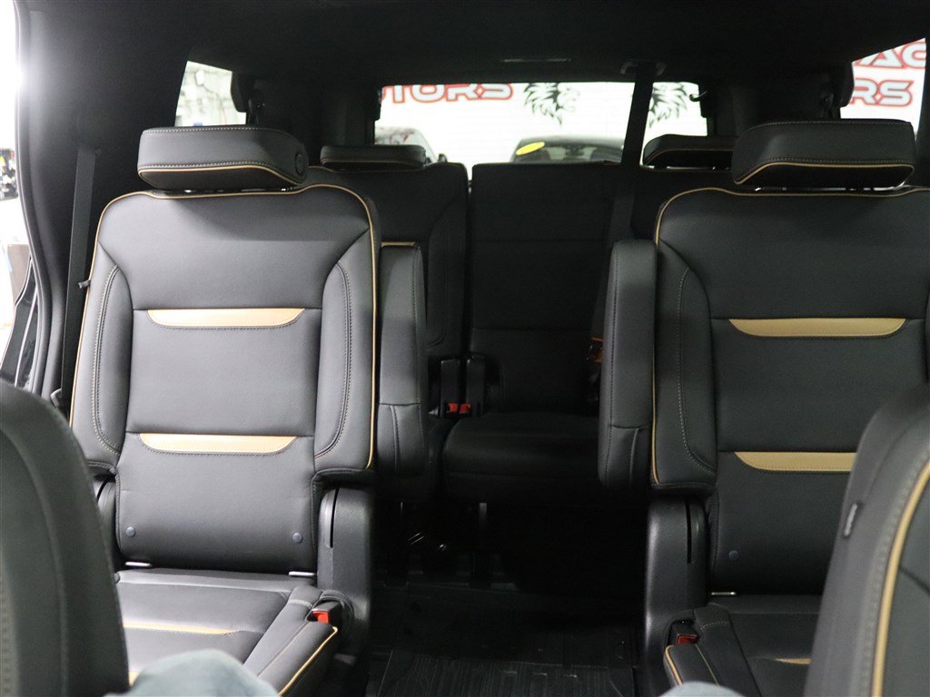 Used 2022 GMC Yukon AT4 image 32