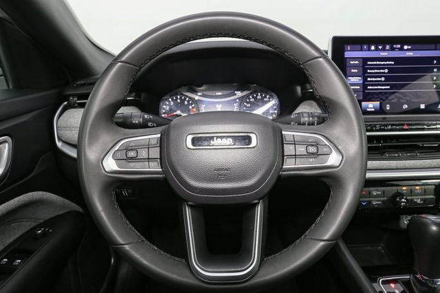 Used 2024 Jeep Compass Latitude AWD/4WD image 27