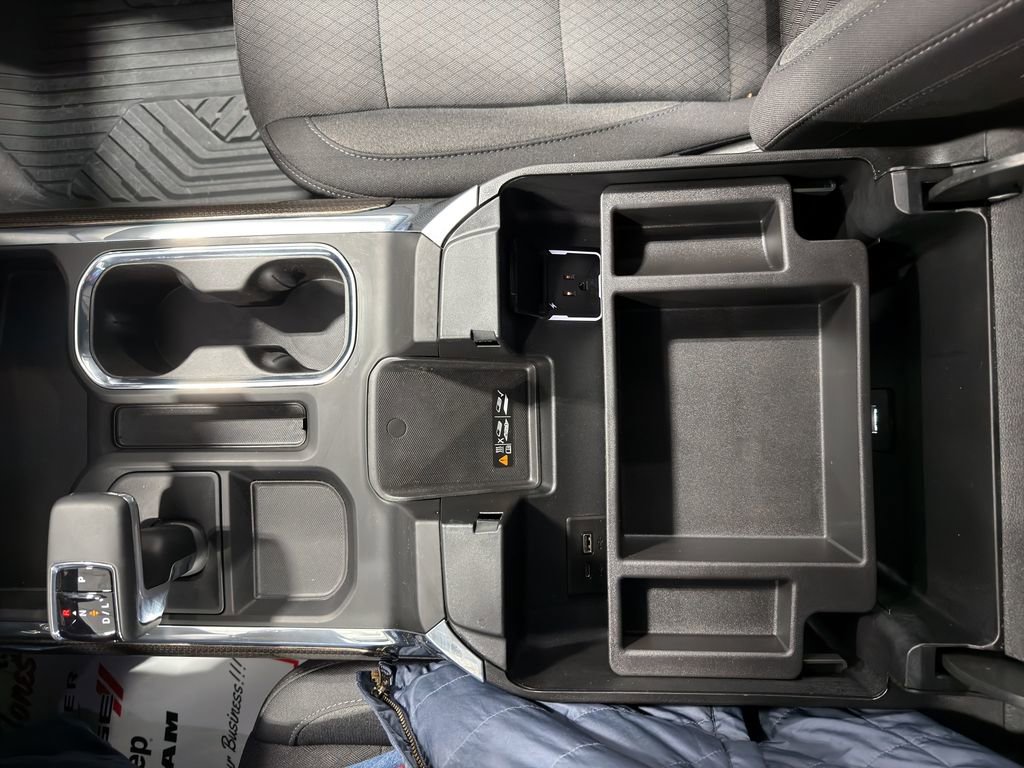 Used 2025 Chevrolet Silverado 1500 RST w/ Convenience Package II image 39