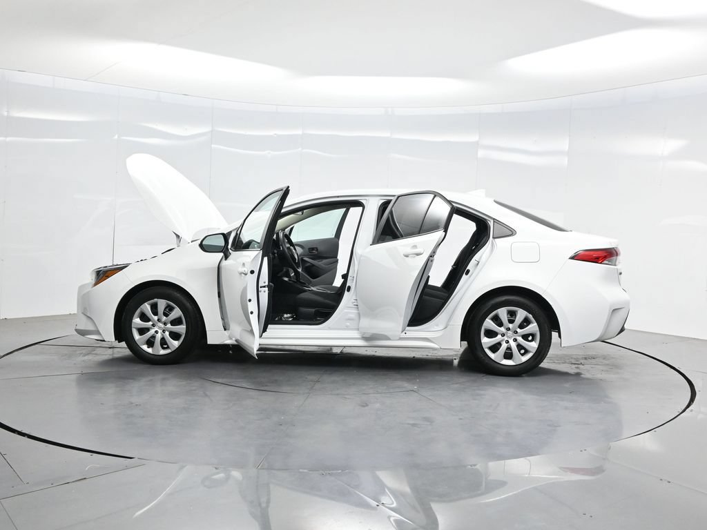 Used 2025 Toyota Corolla LE FWD image 51