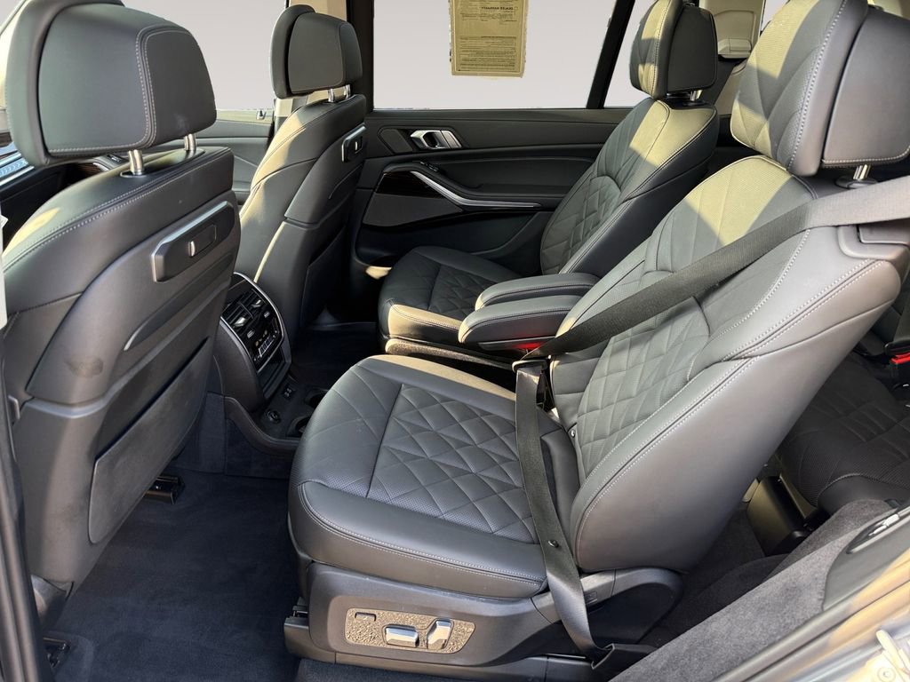 Certified 2026 BMW X7 xDrive40i AWD/4WD image 13