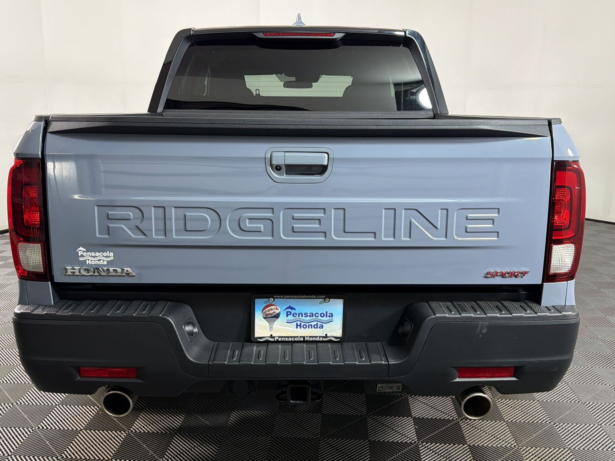 Used 2025 Honda Ridgeline Sport image 8